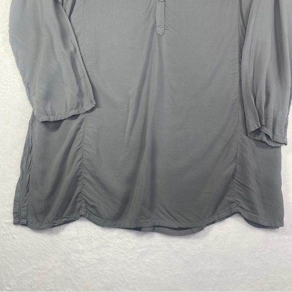 Pete & Greta Johnny Was Lightweight Gray Henley Tunic Top Women's Medium - Picture 6 of 9